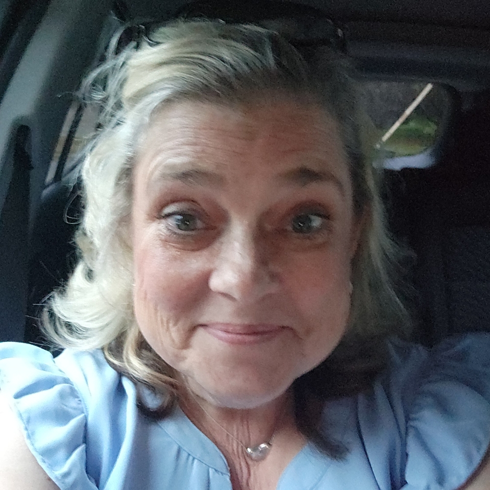 Meet your Posher, April
